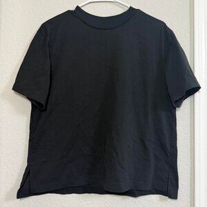 Airism Uniqlo Black T-shirt